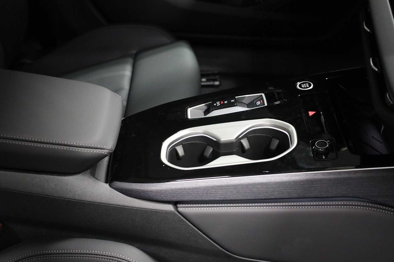 Thumbnail: 2026 Audi A6 - 20