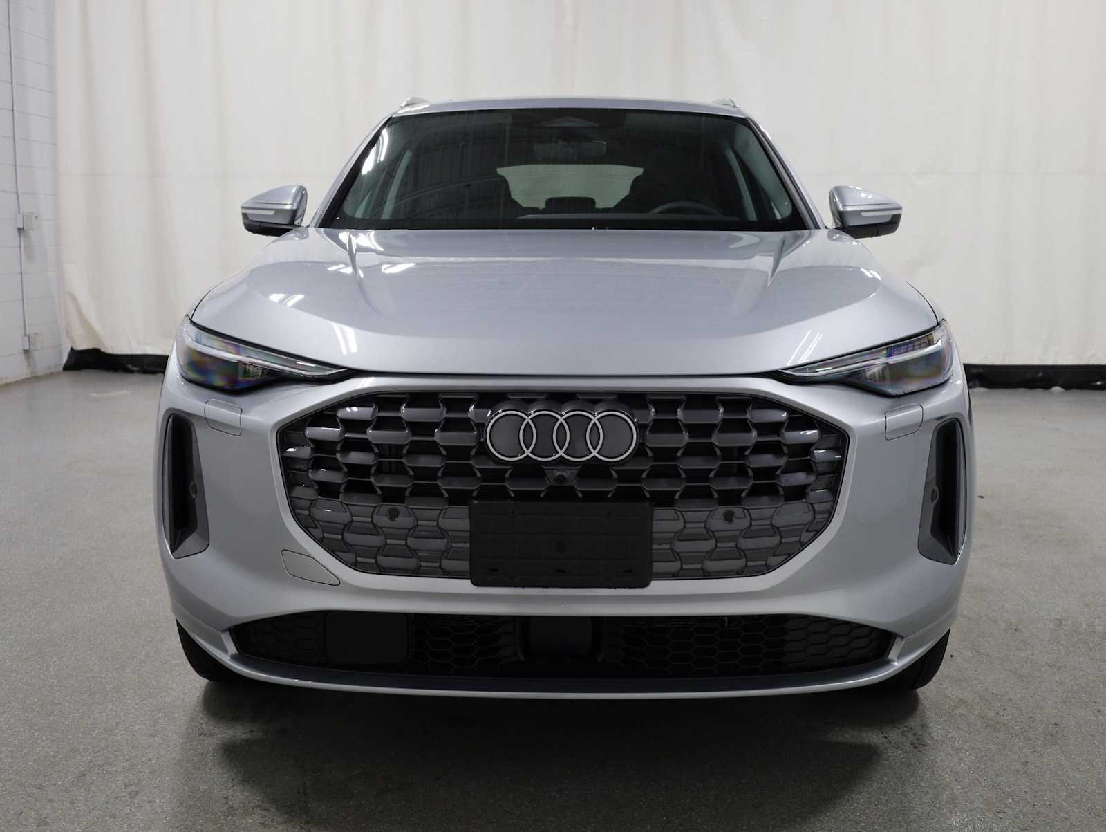Thumbnail: 2026 Audi Q5 - 14