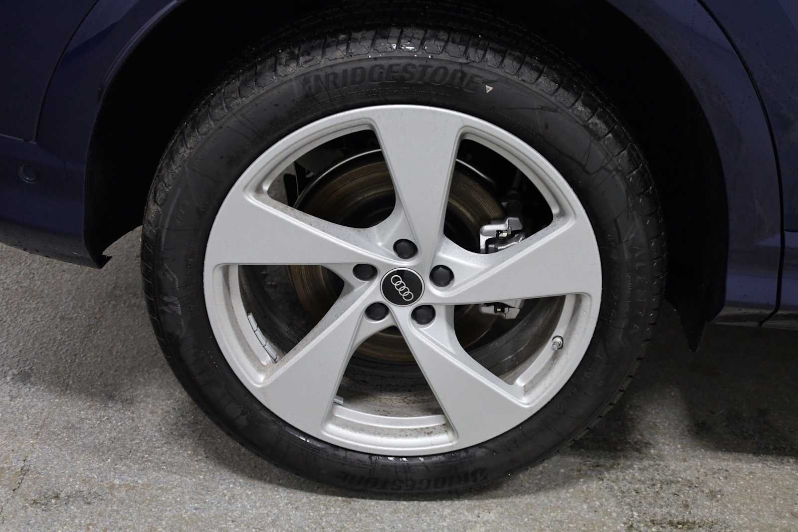 Thumbnail: 2025 Audi Q5 - 36