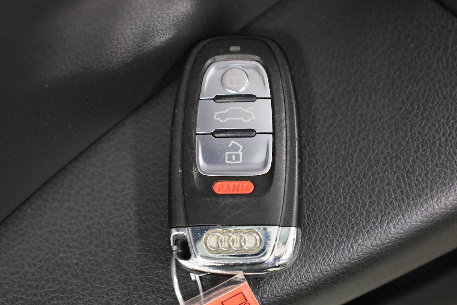 Thumbnail: 2010 Audi Q5 - 40