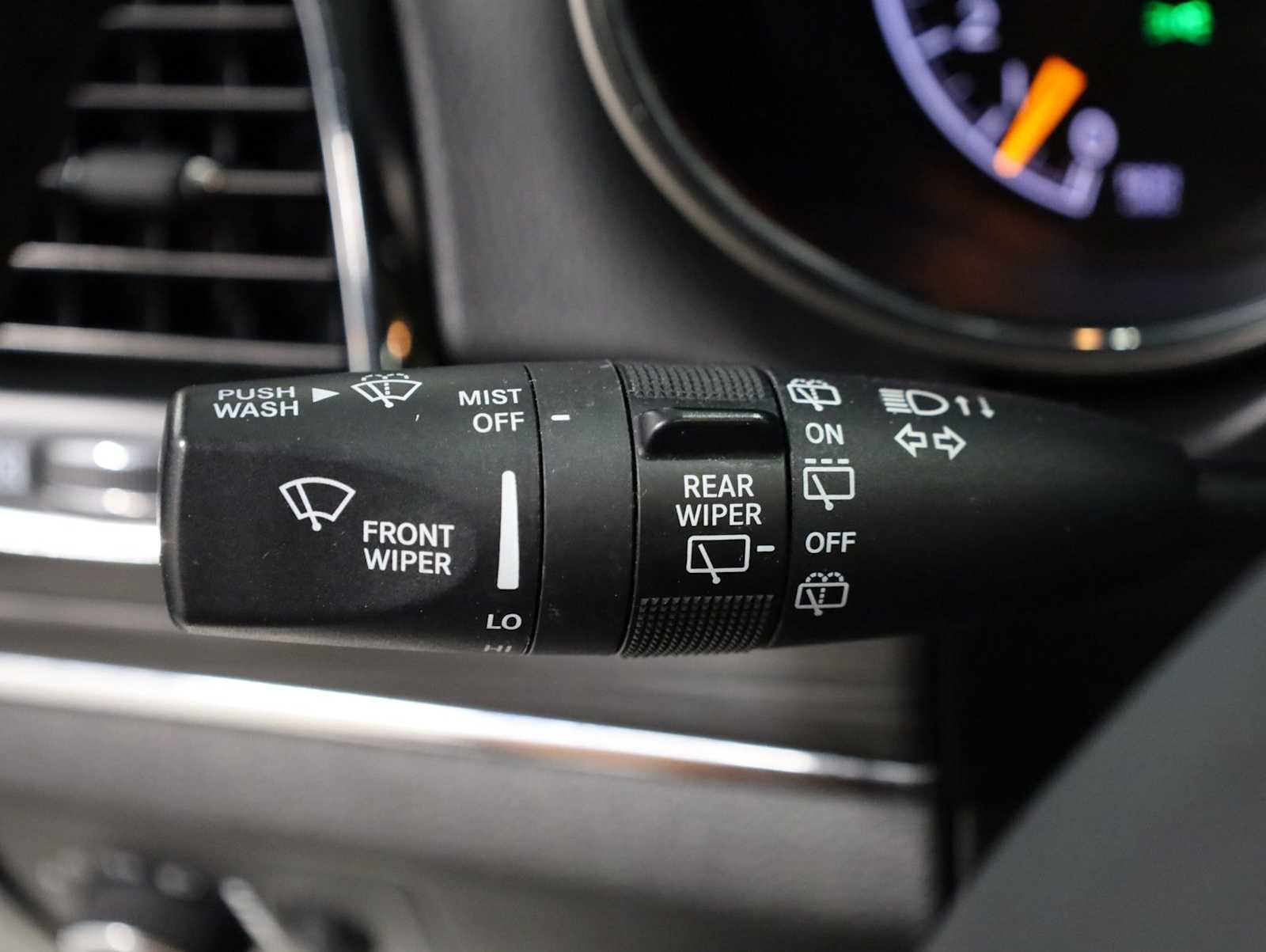Thumbnail: 2021 Jeep Grand Cherokee - 28
