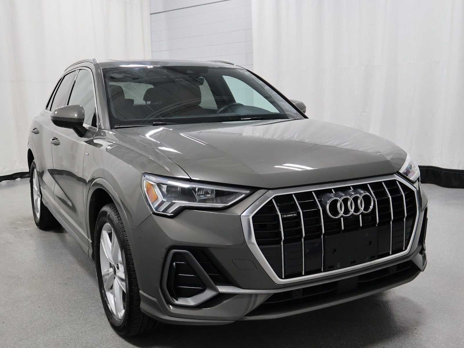 Thumbnail: 2023 Audi Q3 - 13