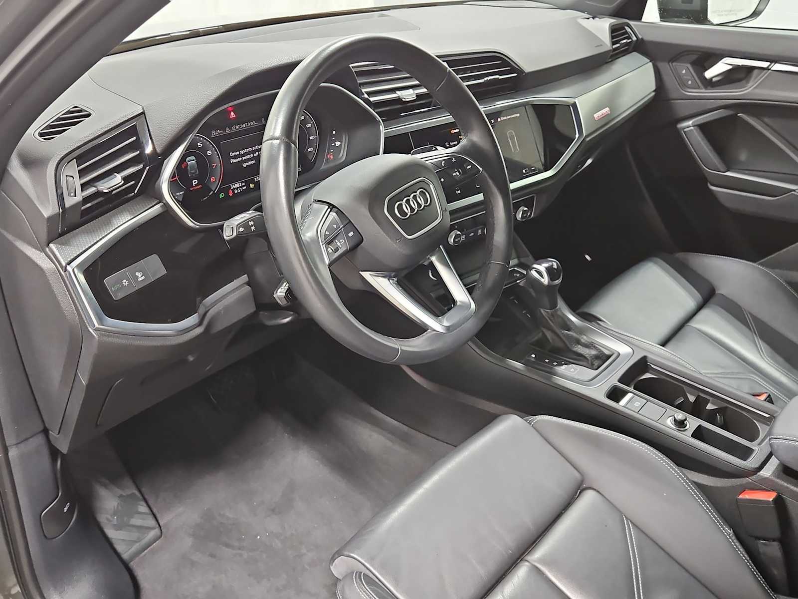 Thumbnail: 2023 Audi Q3 - 5