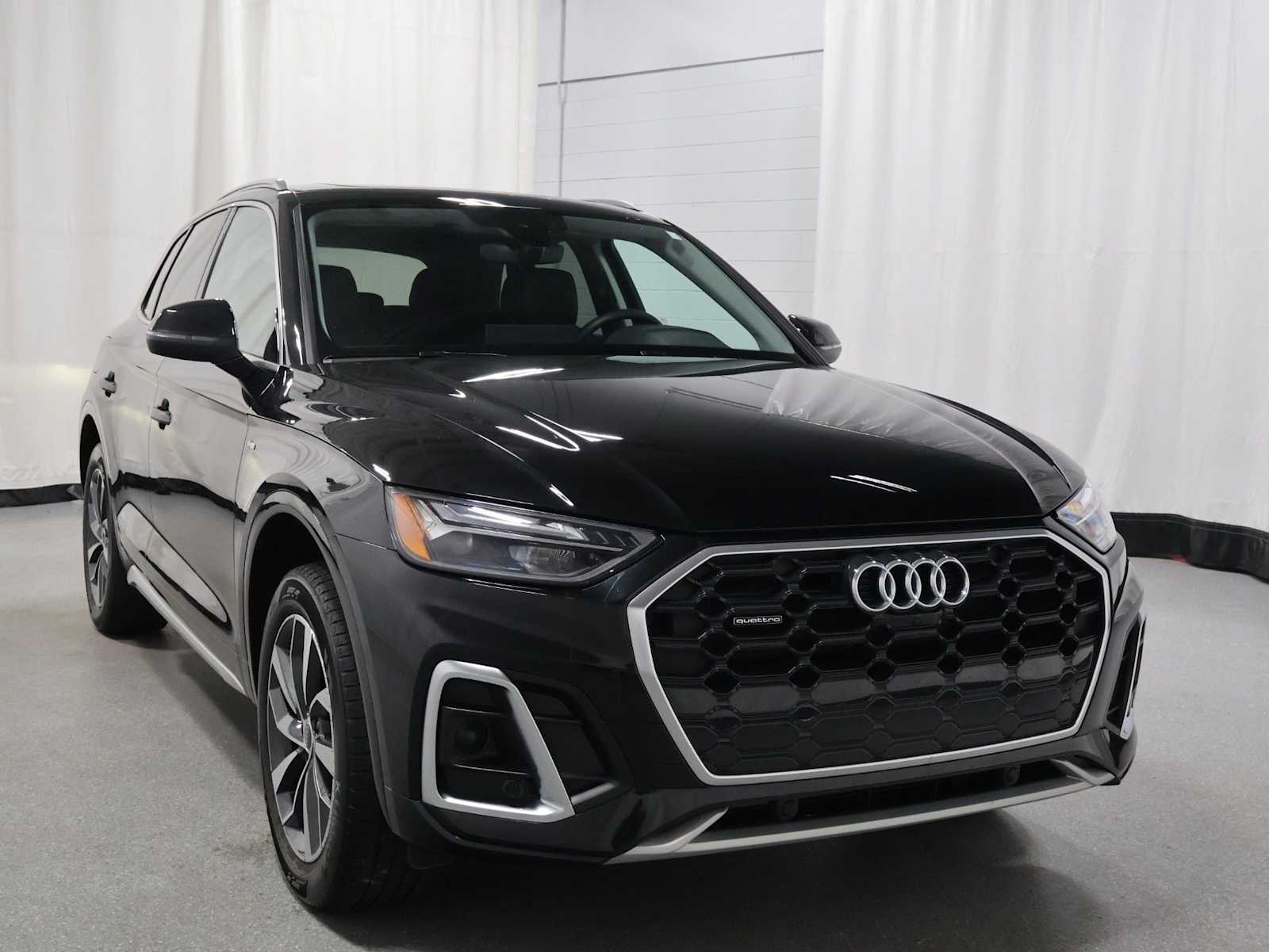 Thumbnail: 2023 Audi Q5 - 13