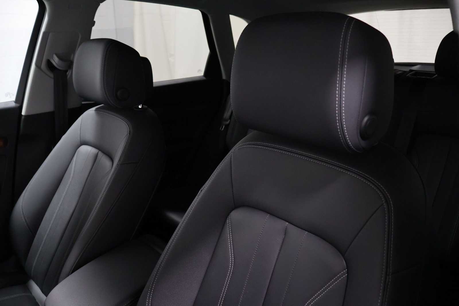 Thumbnail: 2021 Audi Q5 - 17