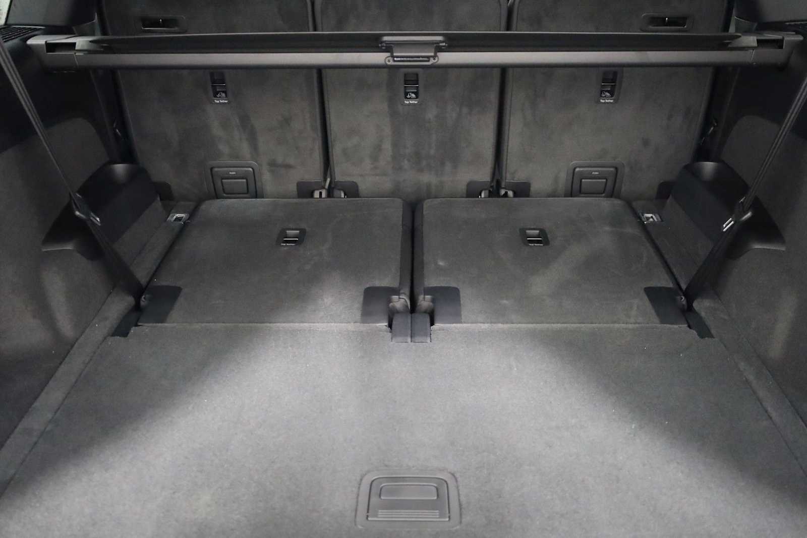 Thumbnail: 2026 Audi Q7 - 38