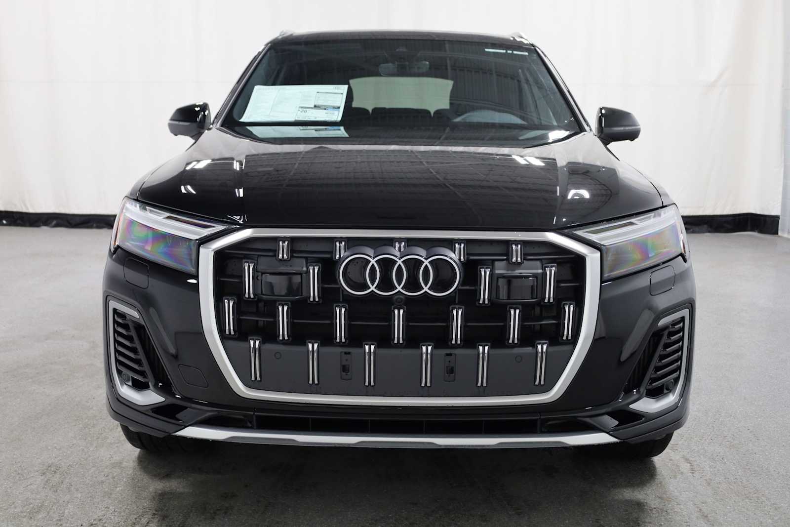 Thumbnail: 2025 Audi Q7 - 14