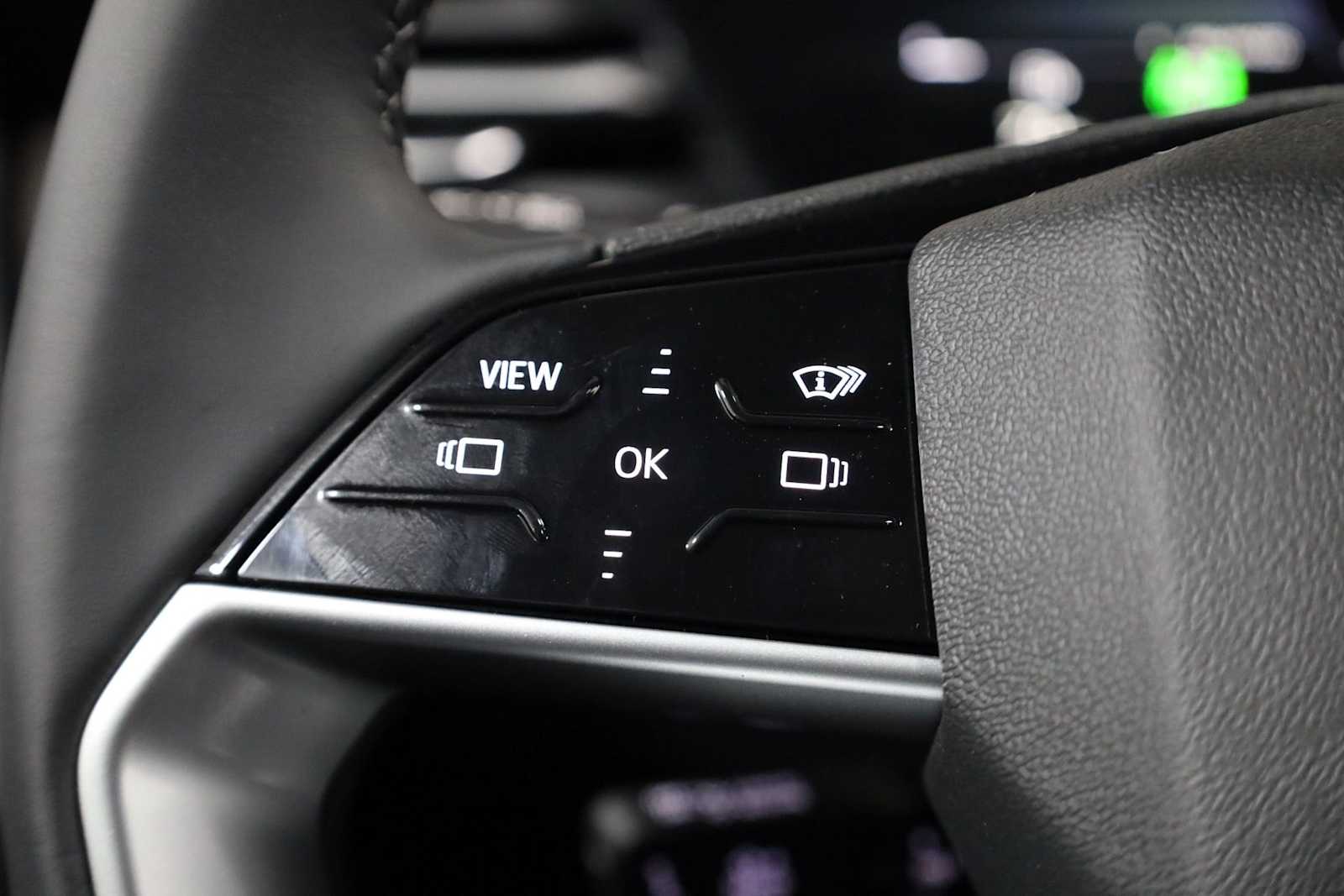 Thumbnail: 2025 Audi Q5 - 25