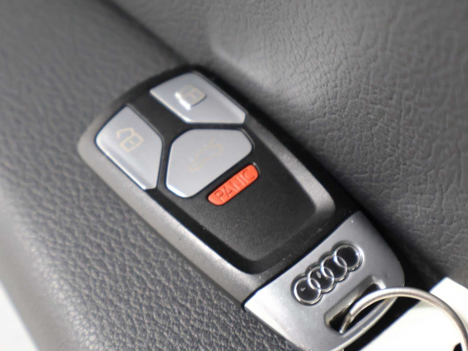 Thumbnail: 2018 Audi A4 - 38