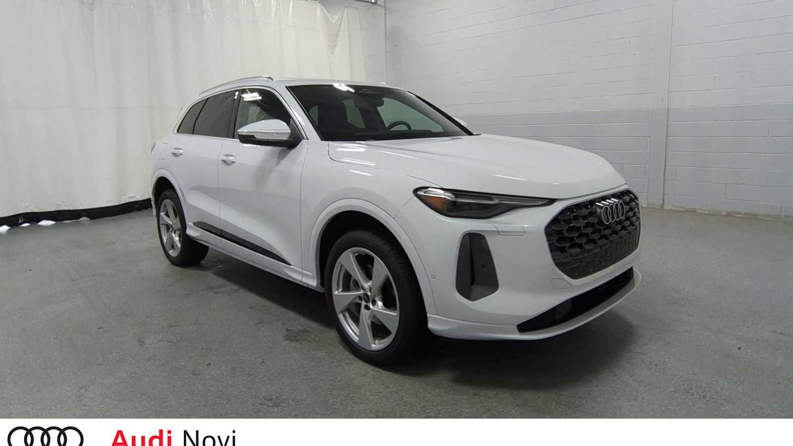 Thumbnail: 2025 Audi Q5 - 1