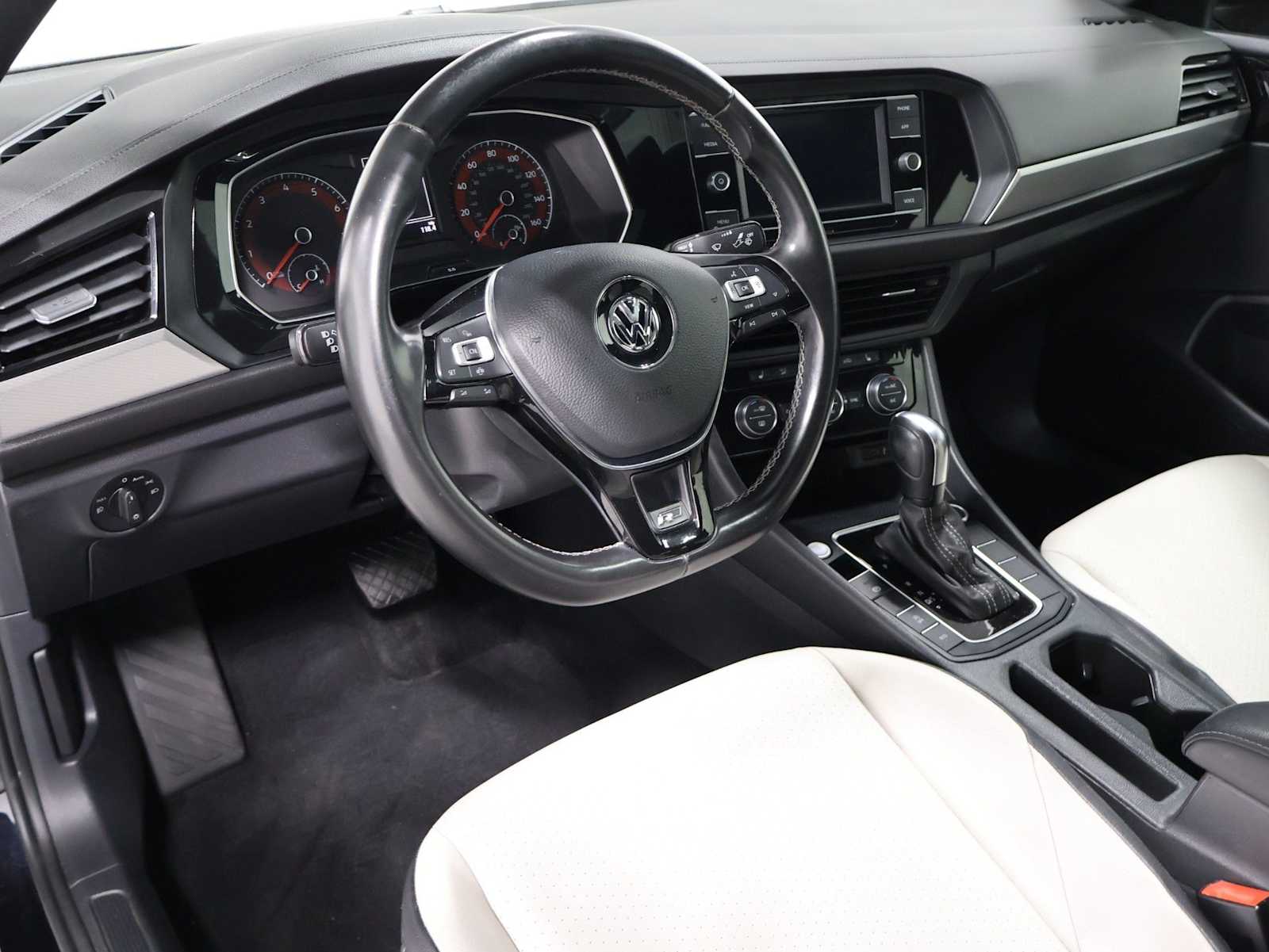 Thumbnail: 2020 Volkswagen Jetta - 4