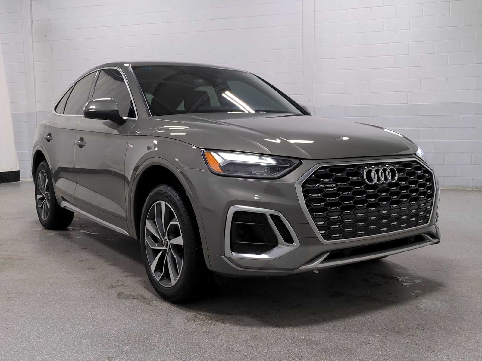 Thumbnail: 2023 Audi Q5 - 13