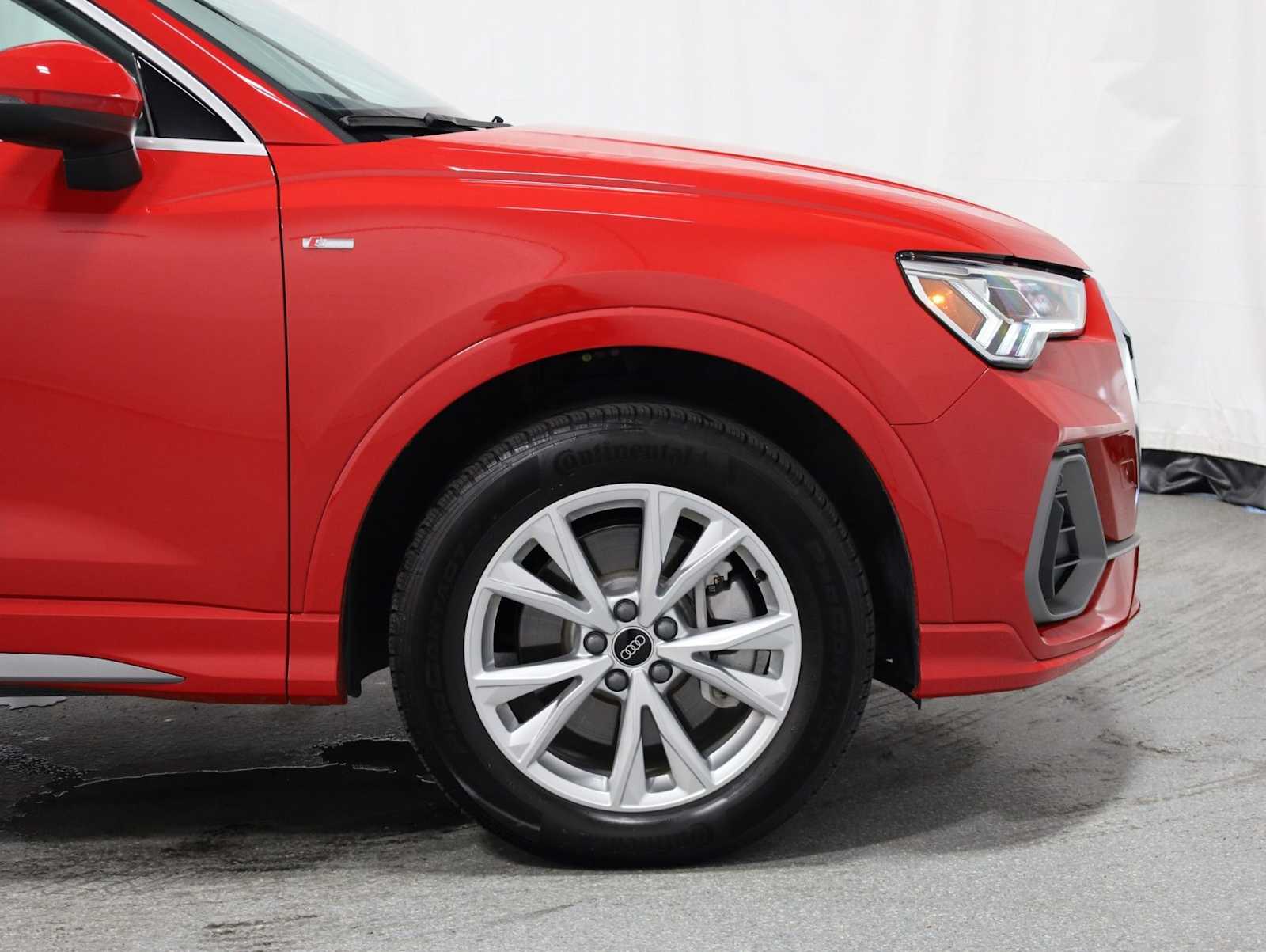 Thumbnail: 2025 Audi Q3 - 11