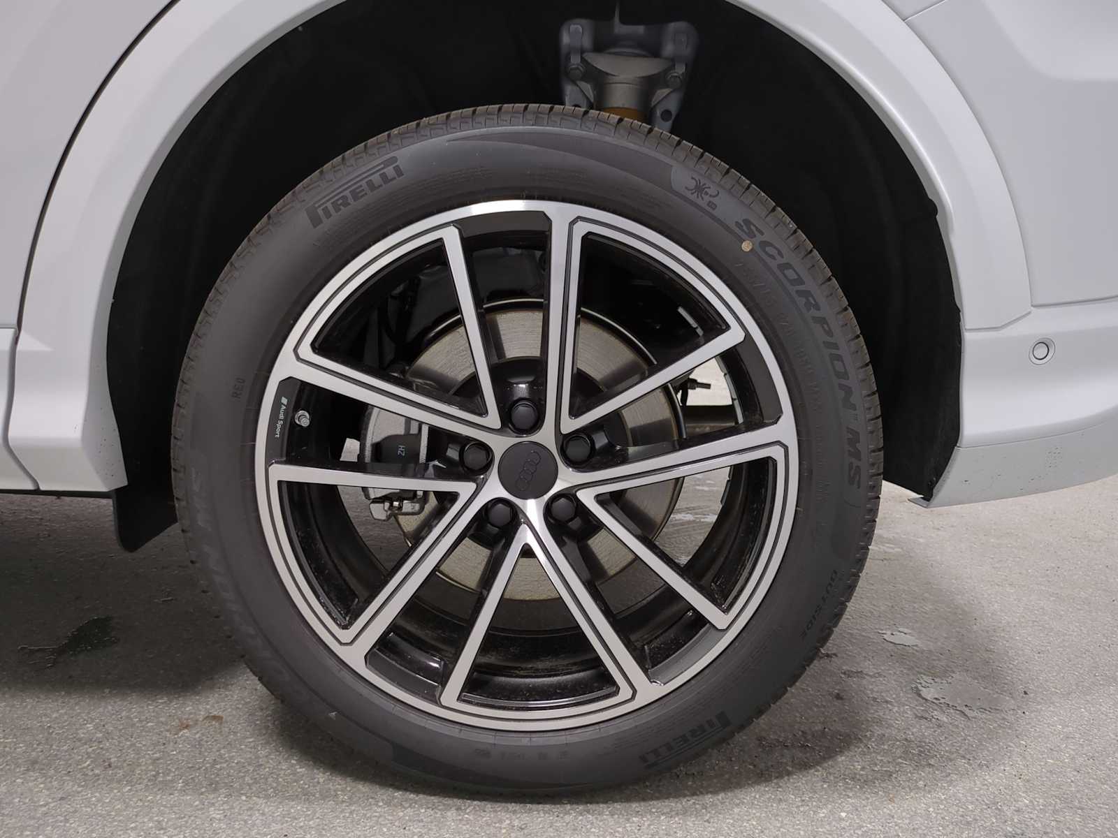 Thumbnail: 2026 Audi Q5 - 37