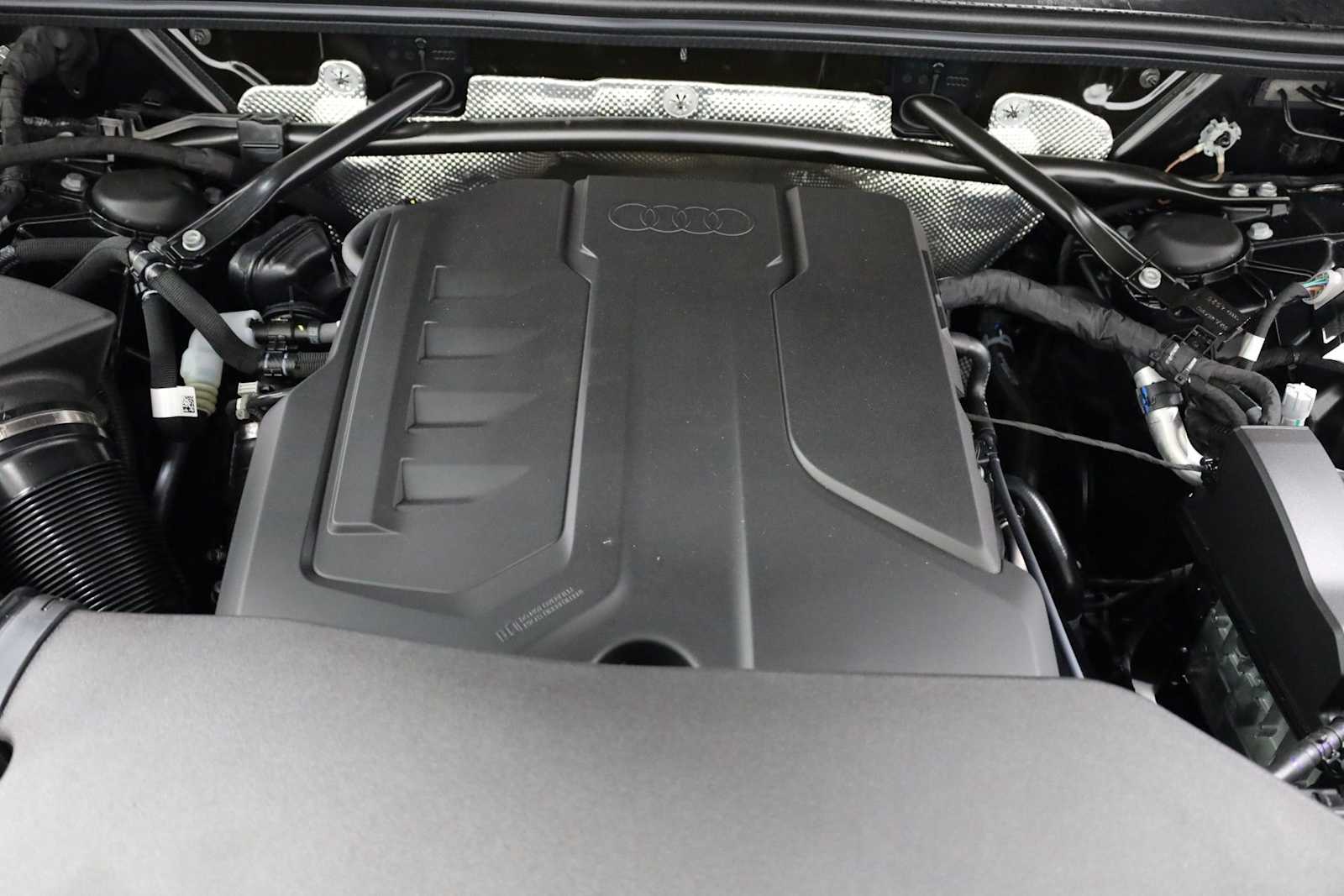 Thumbnail: 2025 Audi Q5 - 39