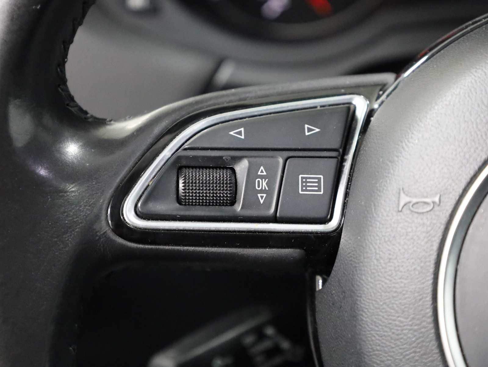 Thumbnail: 2015 Audi Q3 - 25