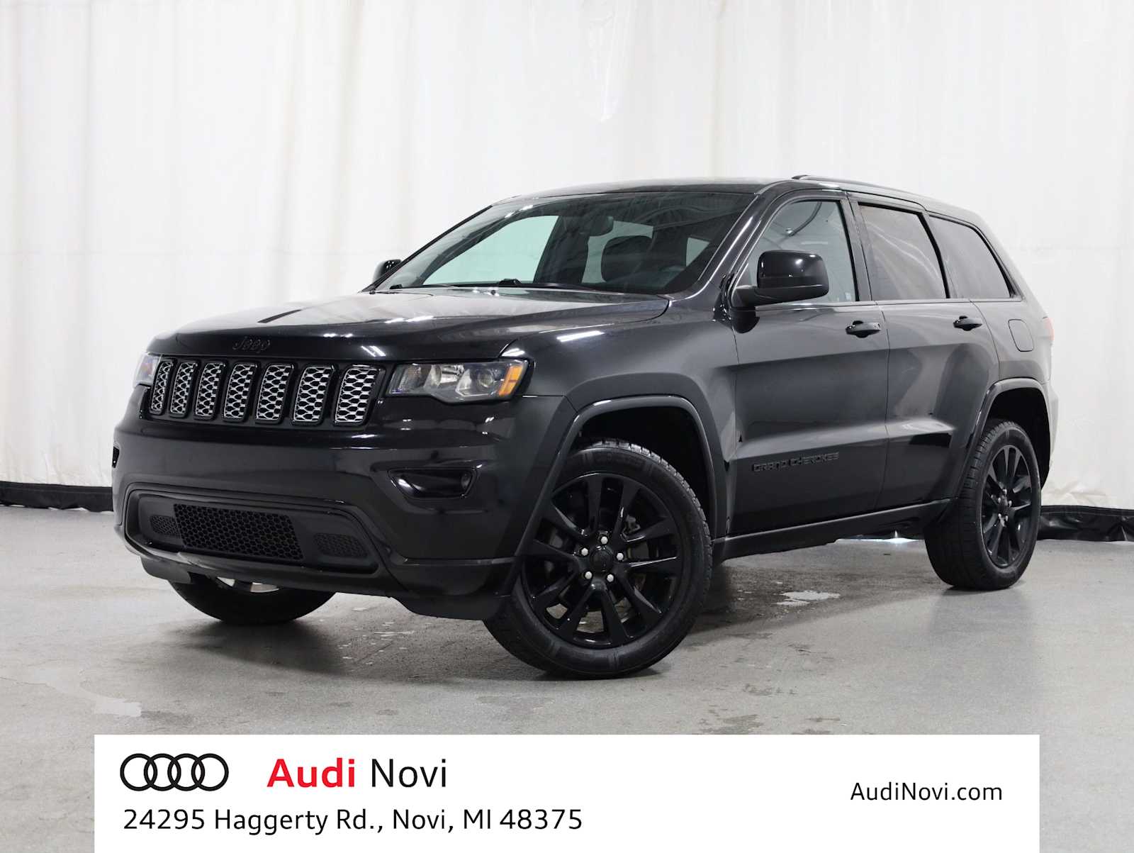 Thumbnail: 2019 Jeep Grand Cherokee - 1