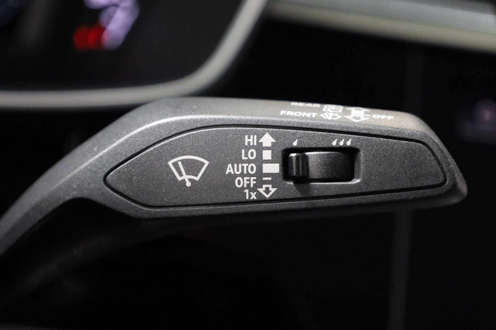 Thumbnail: 2025 Audi Q3 - 27