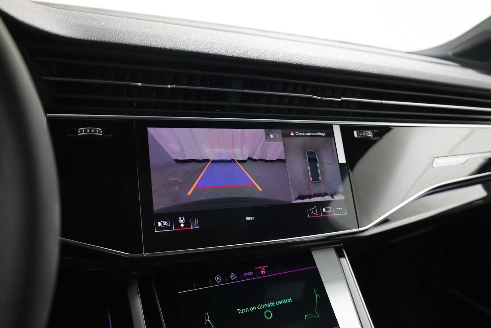 Thumbnail: 2026 Audi Q7 - 37