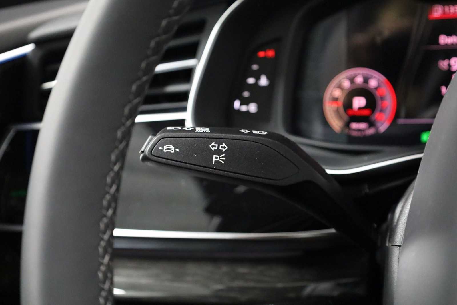 Thumbnail: 2026 Audi Q8 - 29