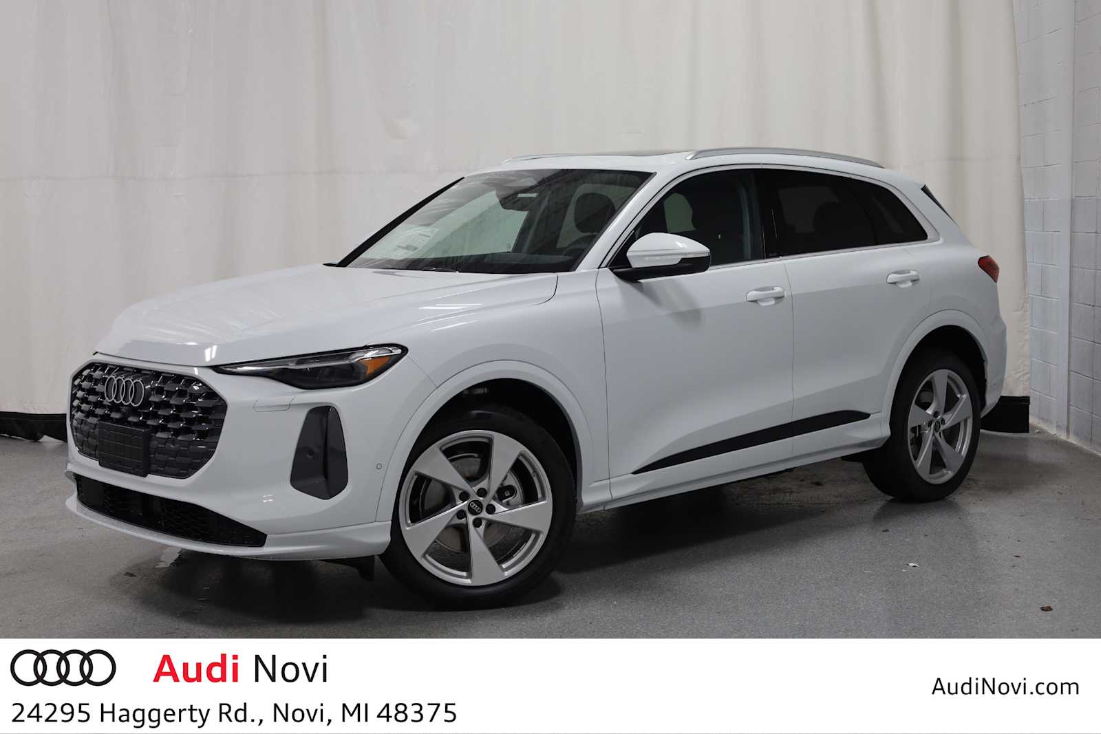 Thumbnail: 2025 Audi Q5 - 1