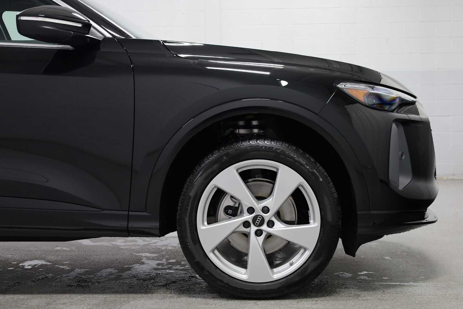 Thumbnail: 2025 Audi Q5 - 11