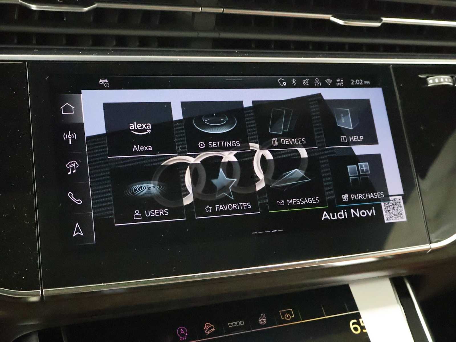 Thumbnail: 2026 Audi Q8 - 30