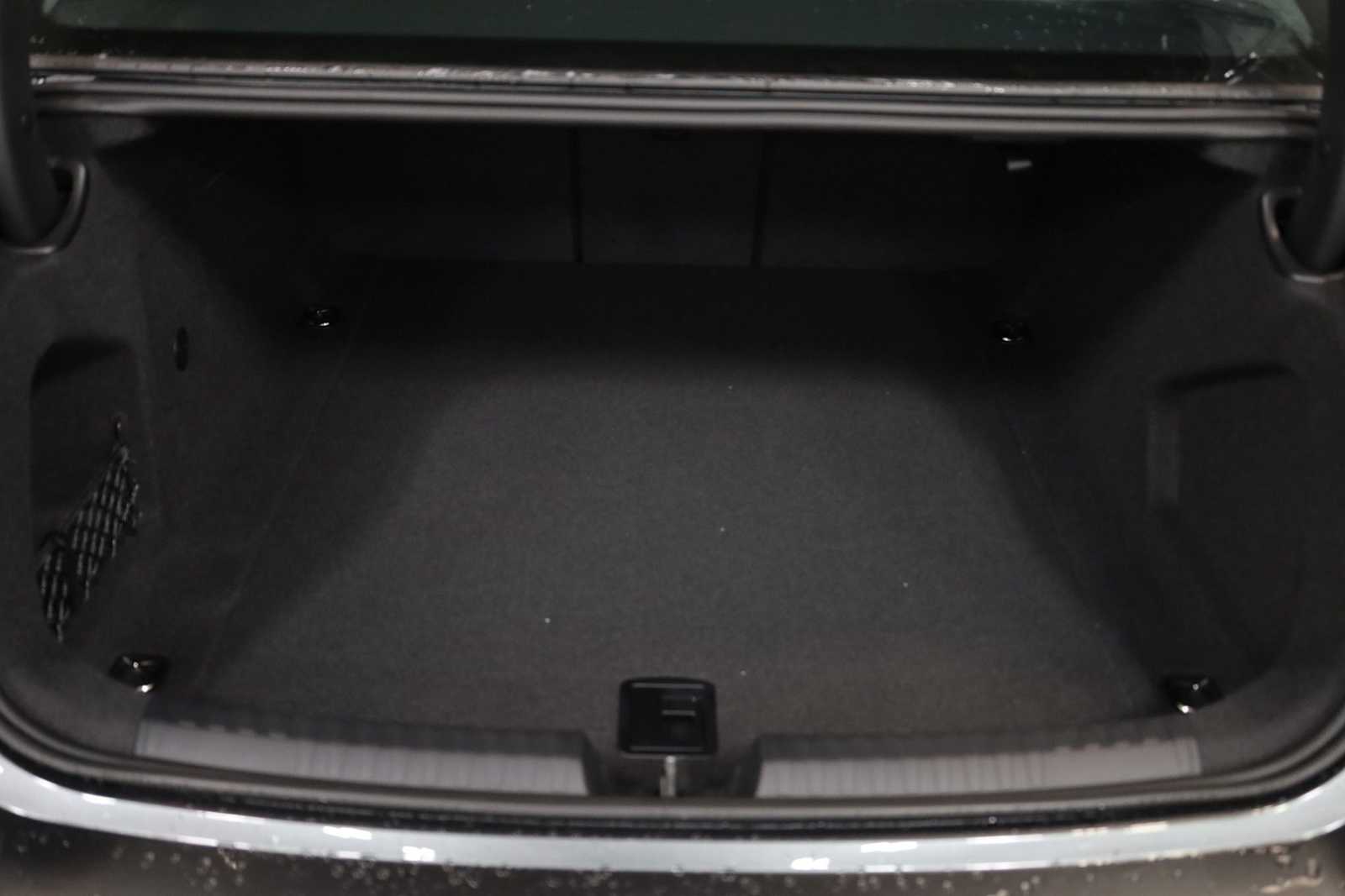 Thumbnail: 2026 Audi A6 - 39