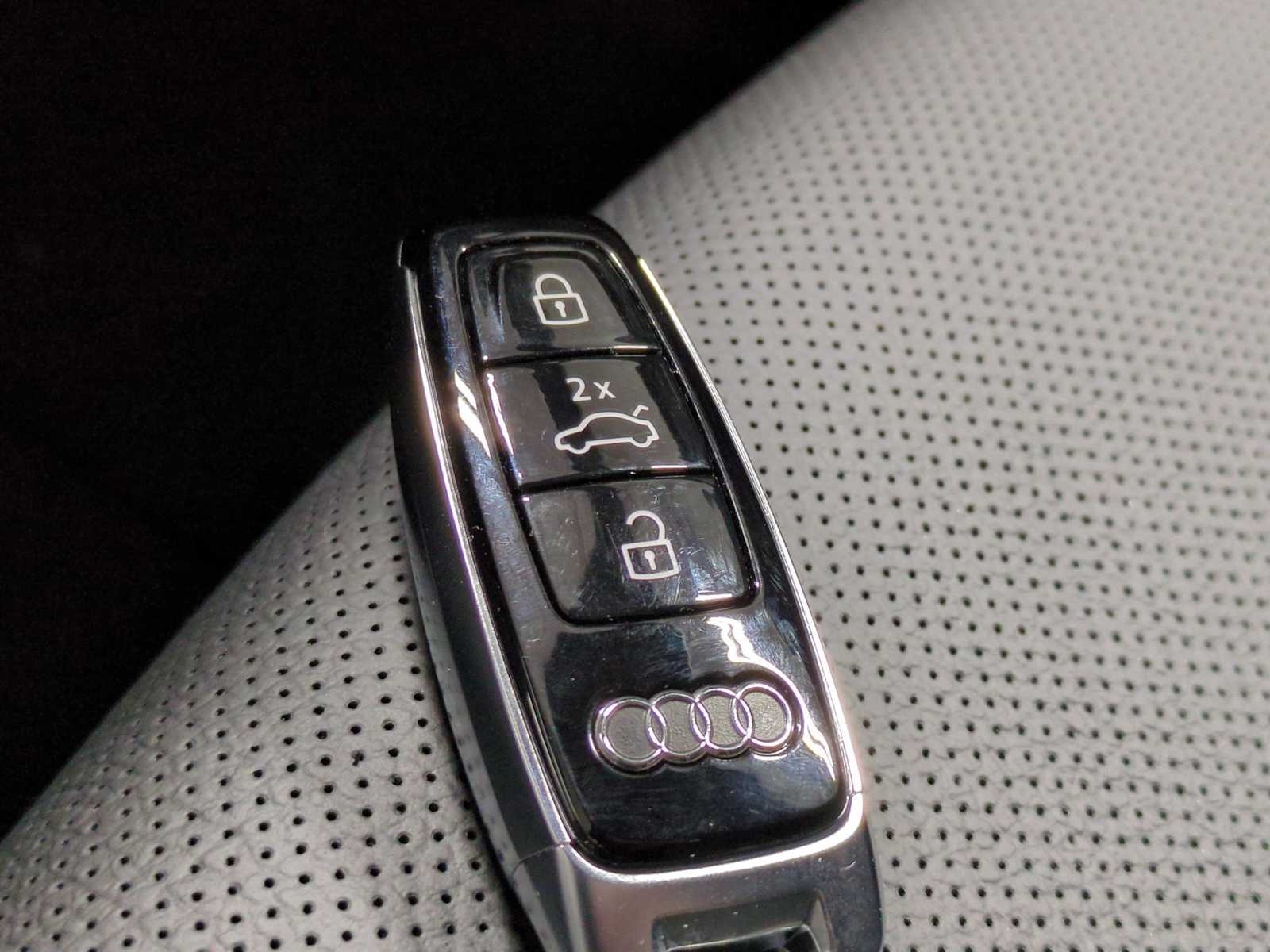 Thumbnail: 2026 Audi Q7 - 41