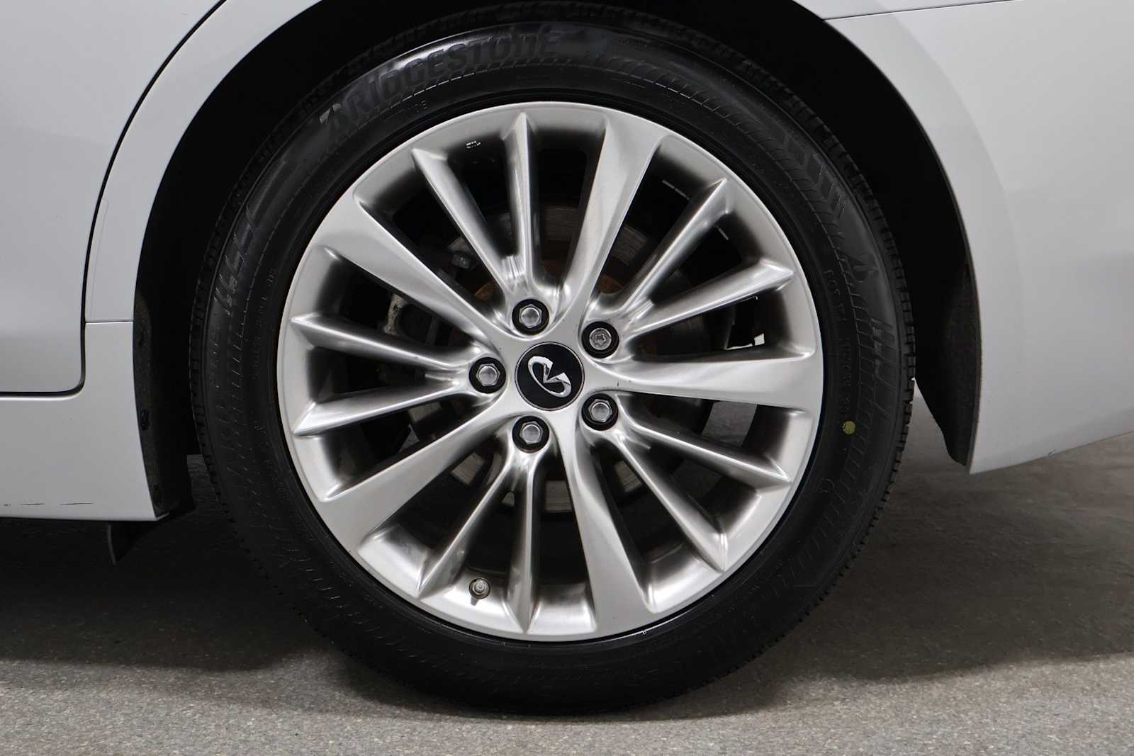 Thumbnail: 2019 INFINITI Q50 - 36