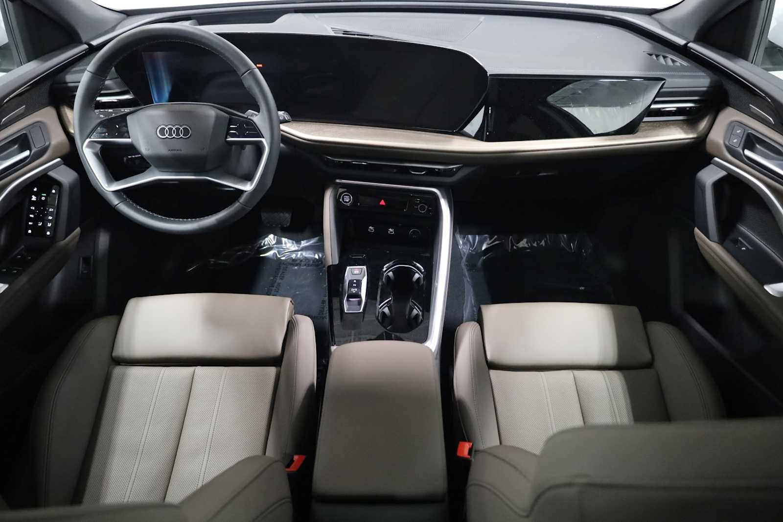 Thumbnail: 2025 Audi Q5 - 24