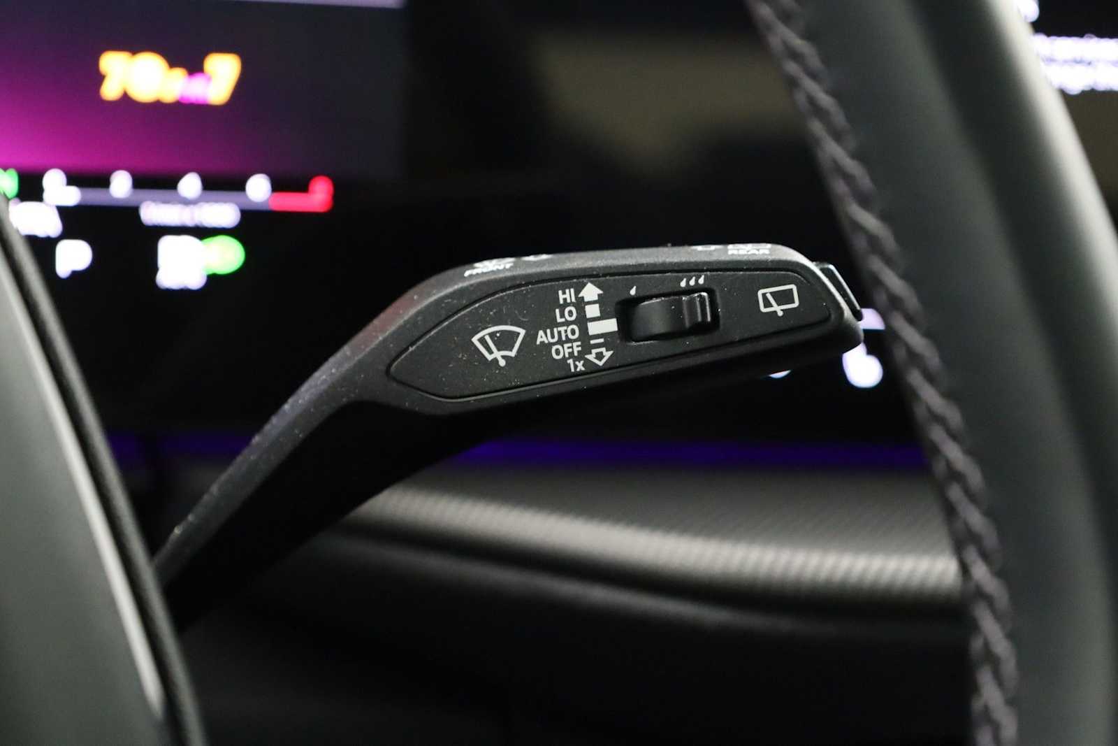 Thumbnail: 2025 Audi SQ5 - 27