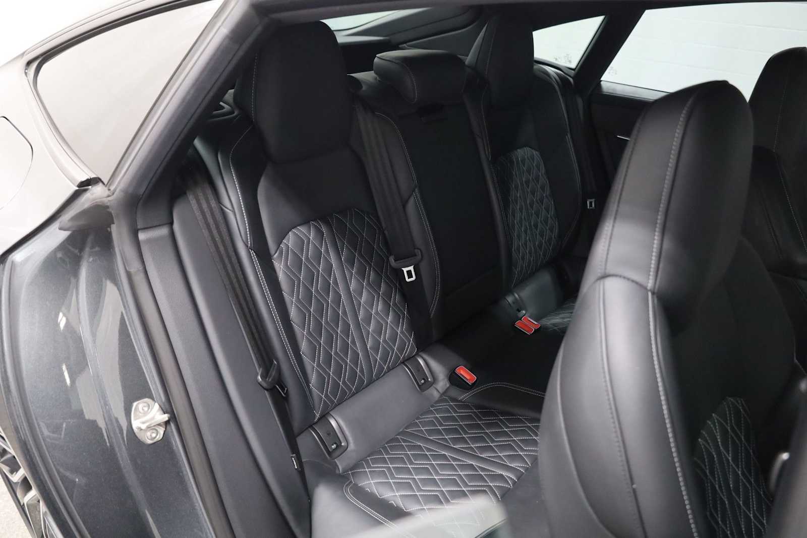 Thumbnail: 2023 Audi S7 - 35