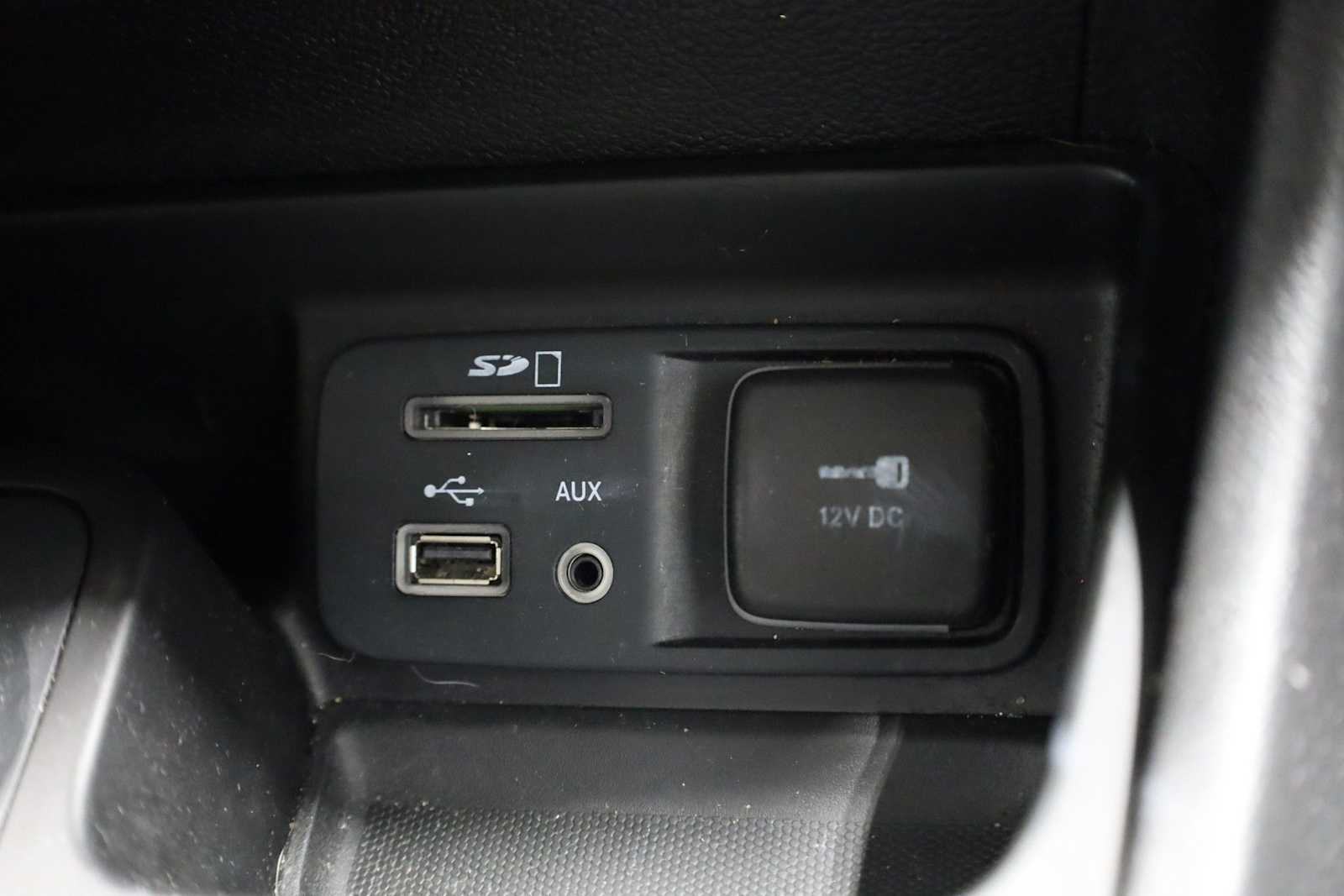 Thumbnail: 2014 Jeep Cherokee - 30