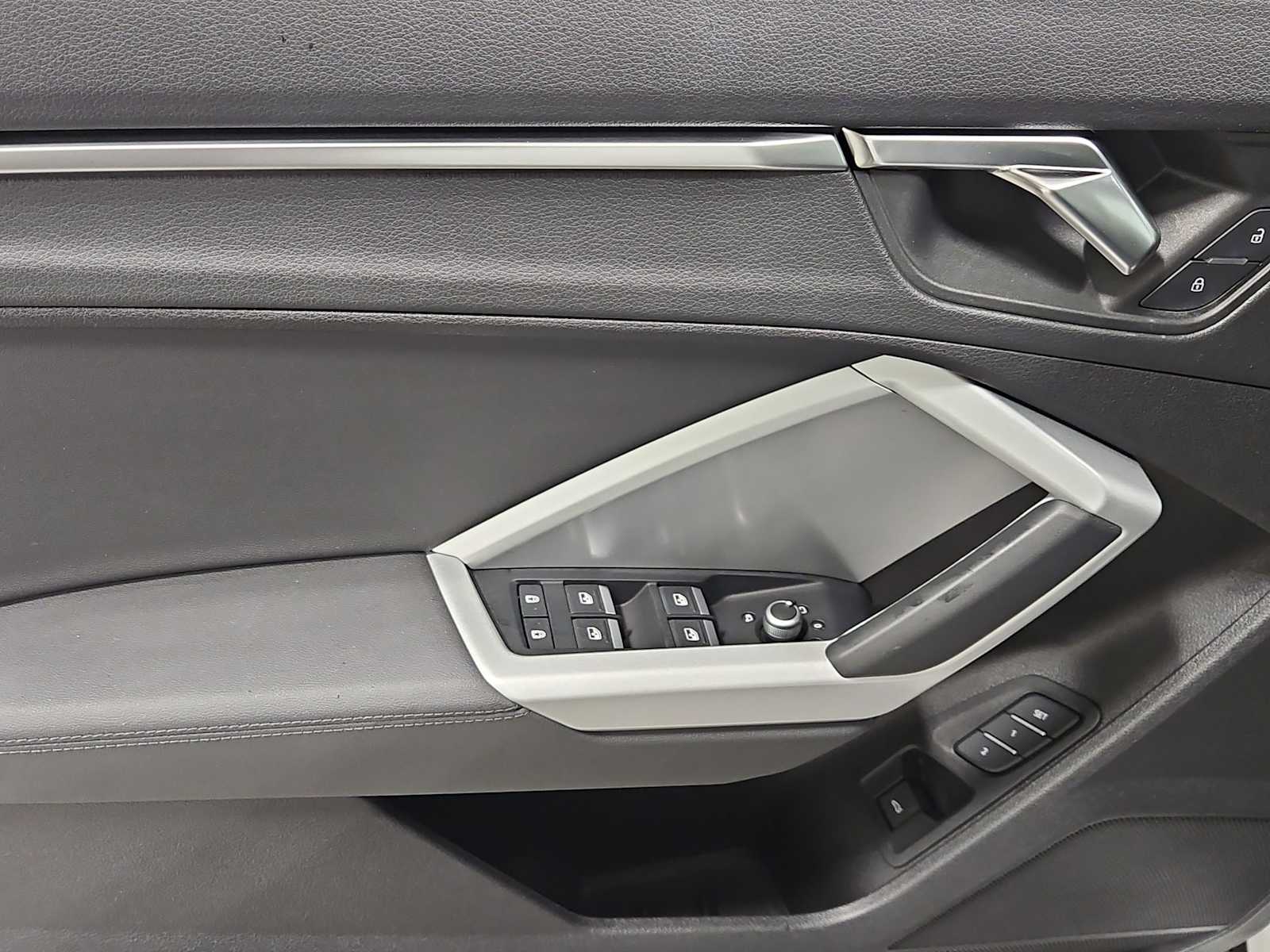 Thumbnail: 2022 Audi Q3 - 16