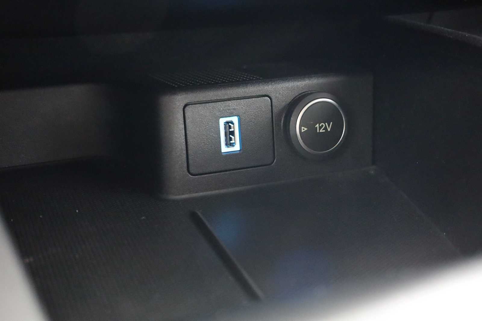 Thumbnail: 2020 Ford Escape - 31