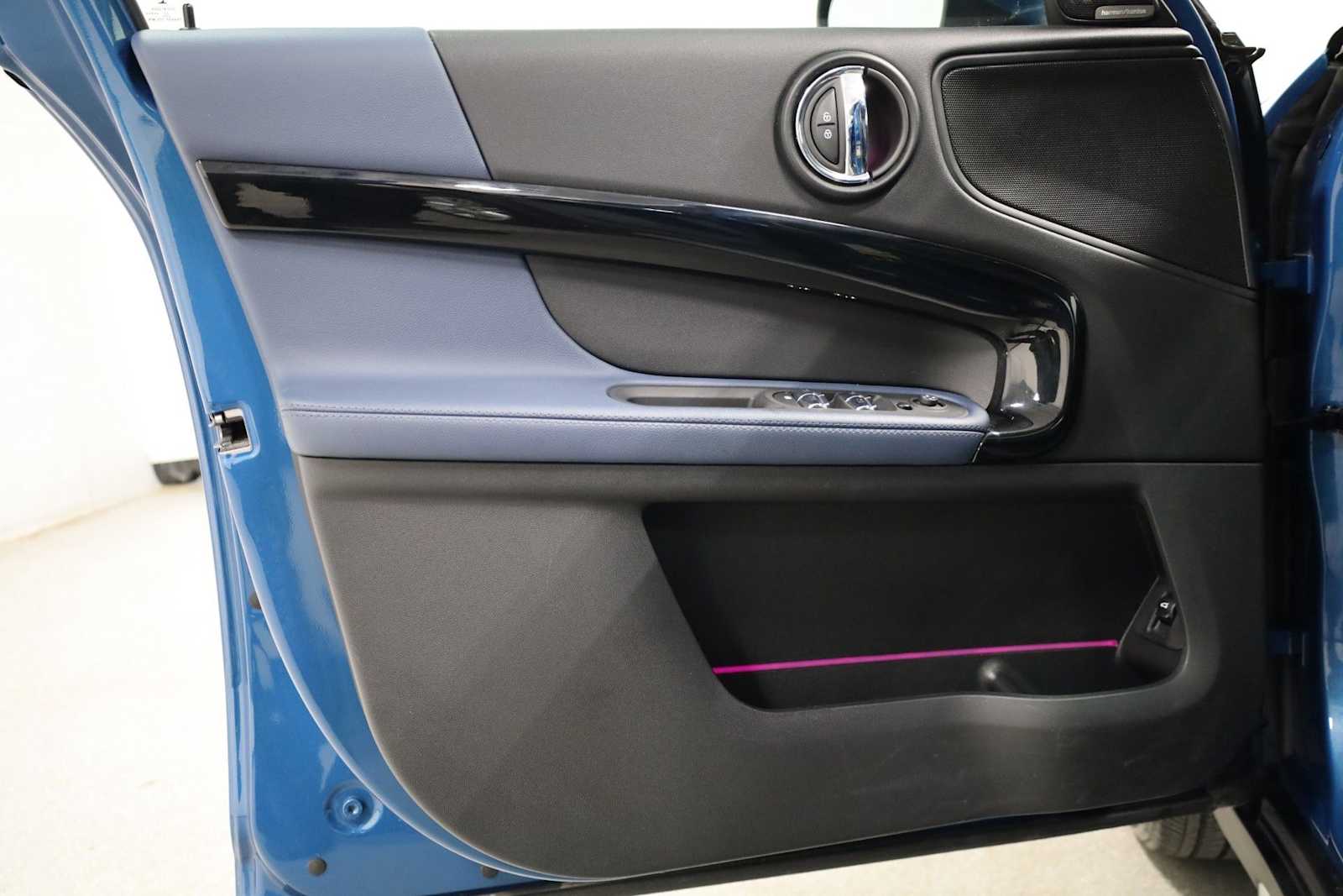 Thumbnail: 2023 MINI Cooper Countryman - 16