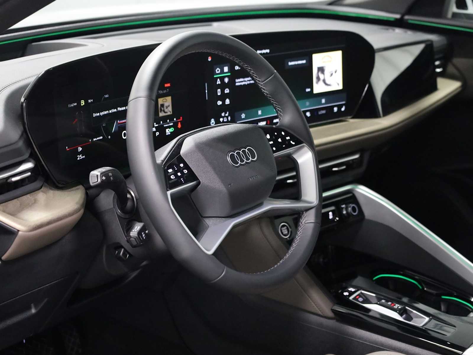 Thumbnail: 2025 Audi Q5 - 4