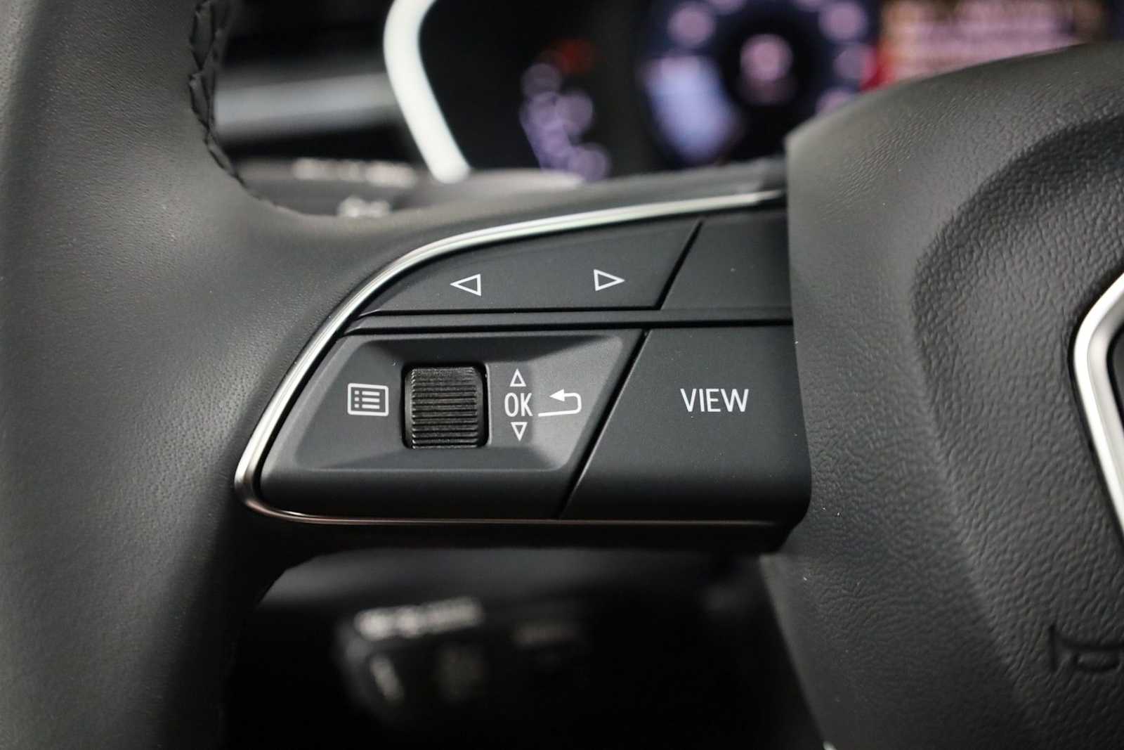 Thumbnail: 2025 Audi Q3 - 24