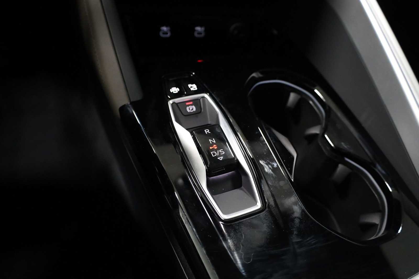 Thumbnail: 2025 Audi Q5 - 27