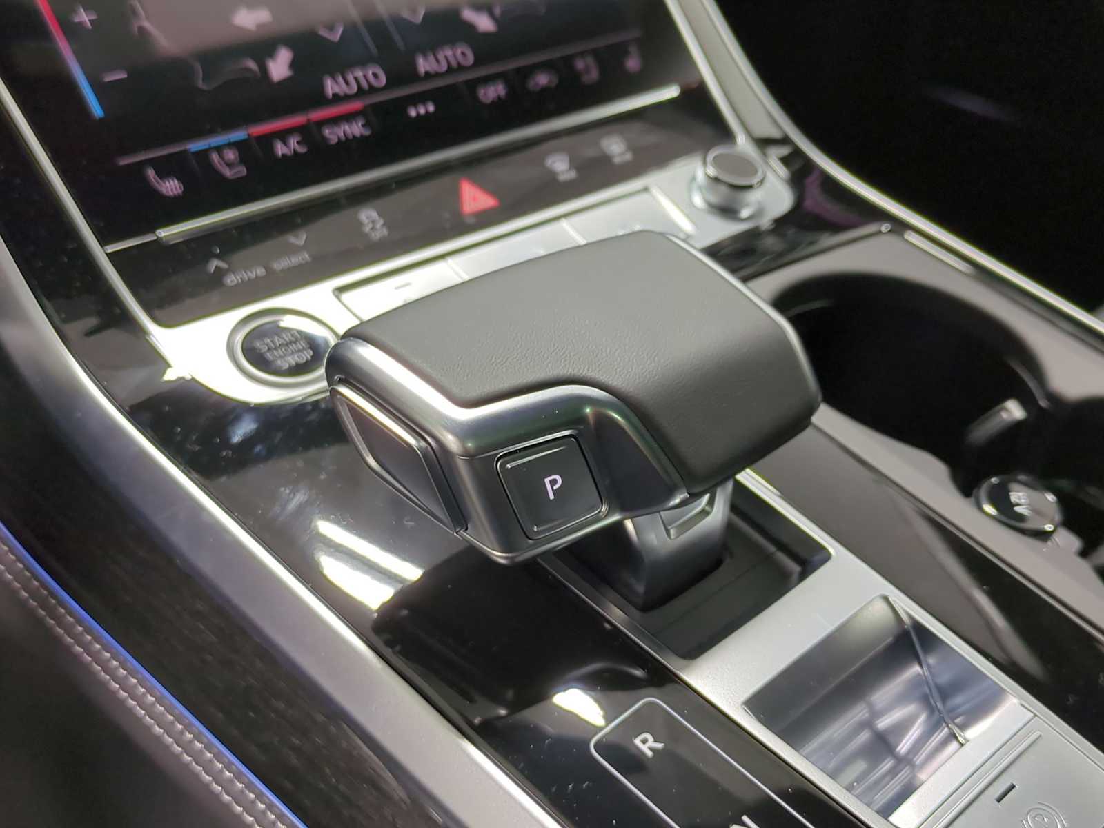 Thumbnail: 2026 Audi Q7 - 27