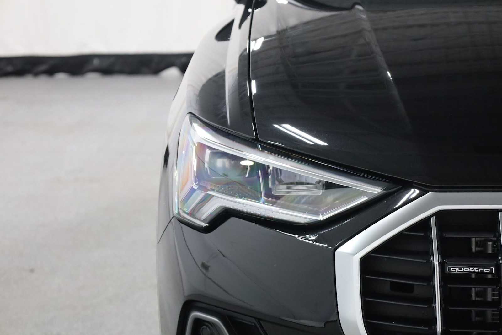 Thumbnail: 2025 Audi Q3 - 15