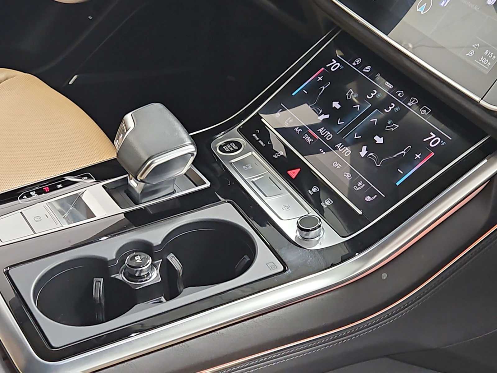 Thumbnail: 2023 Audi Q8 - 20