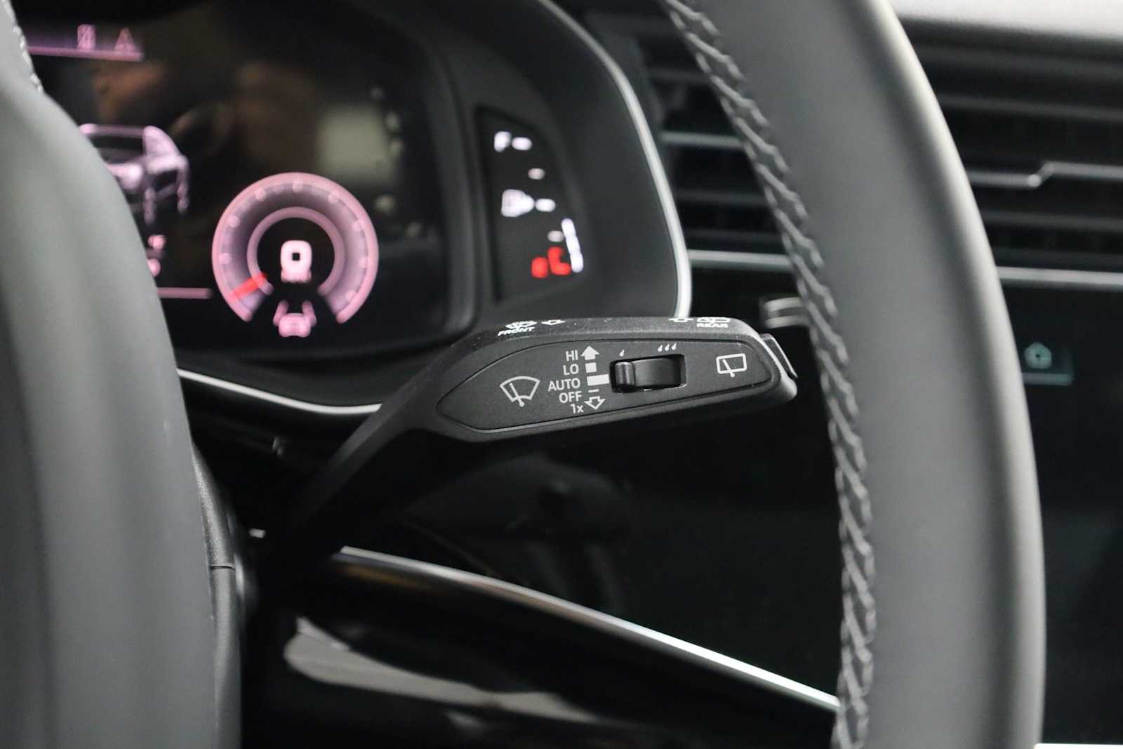 Thumbnail: 2026 Audi Q8 - 28