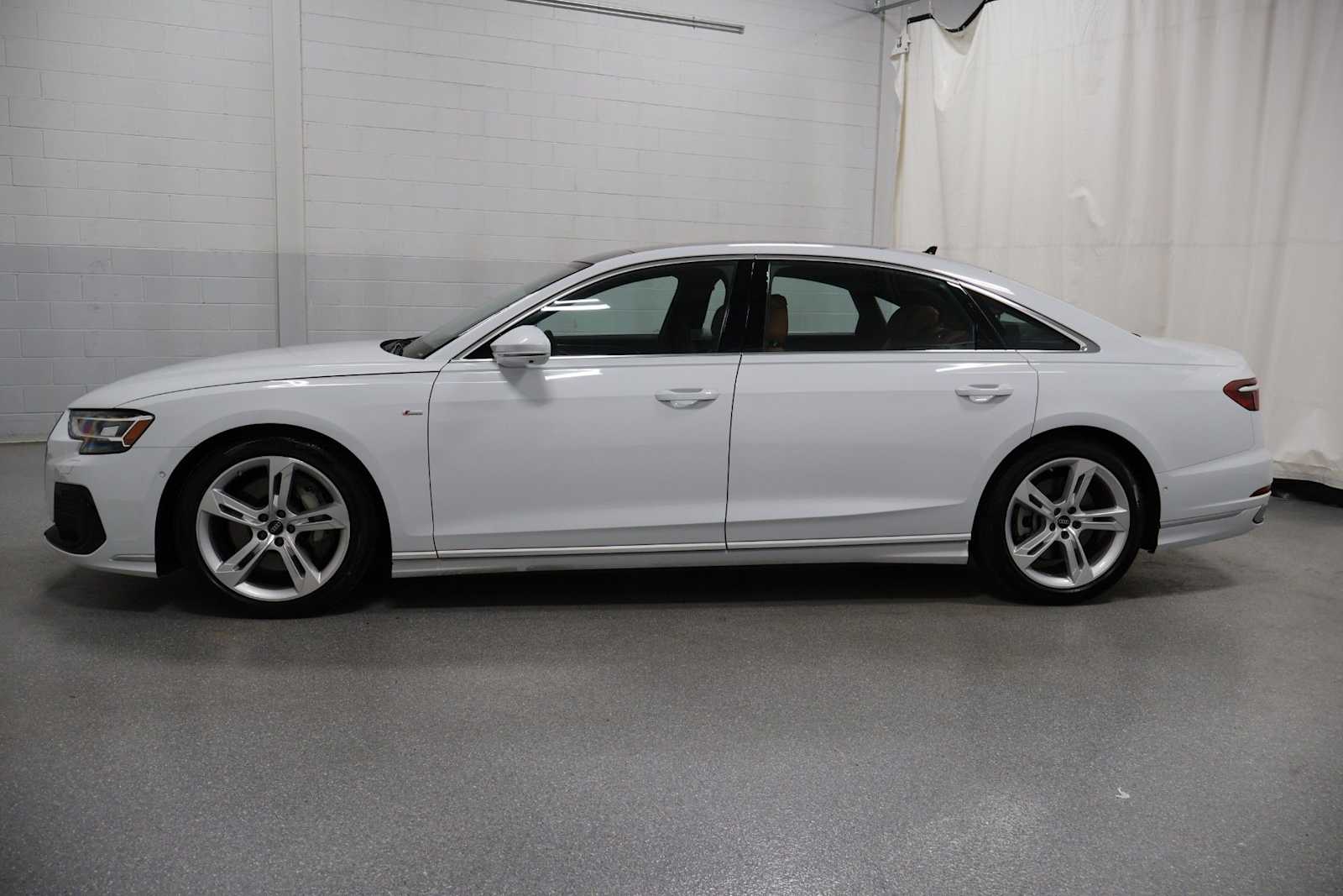 Thumbnail: 2025 Audi A8 - 2