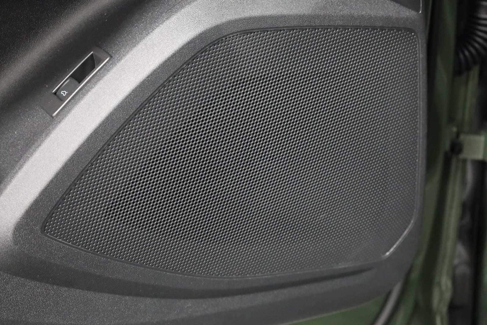 Thumbnail: 2025 Audi Q5 - 17