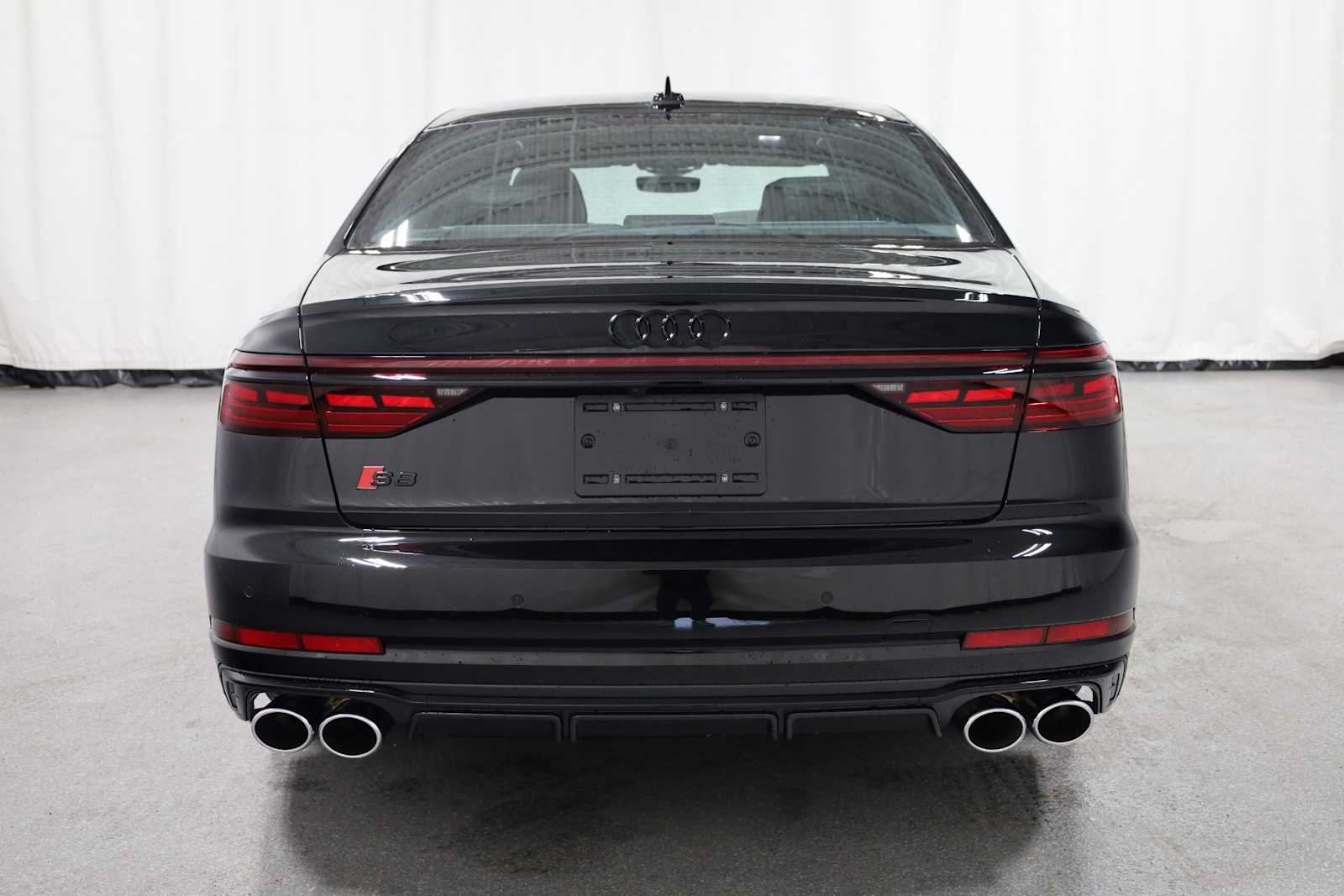 Thumbnail: 2025 Audi S8 - 7