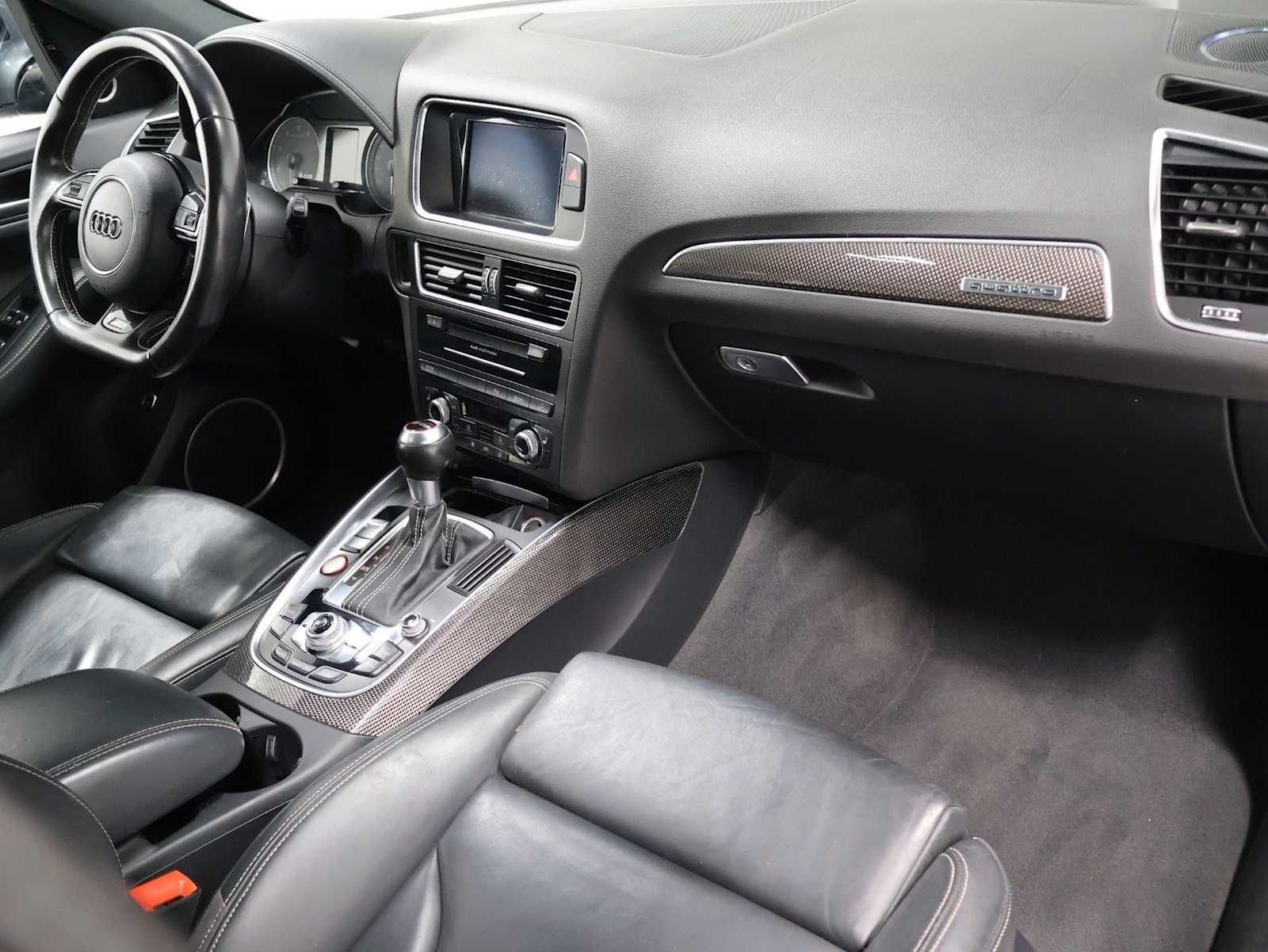Thumbnail: 2016 Audi SQ5 - 6