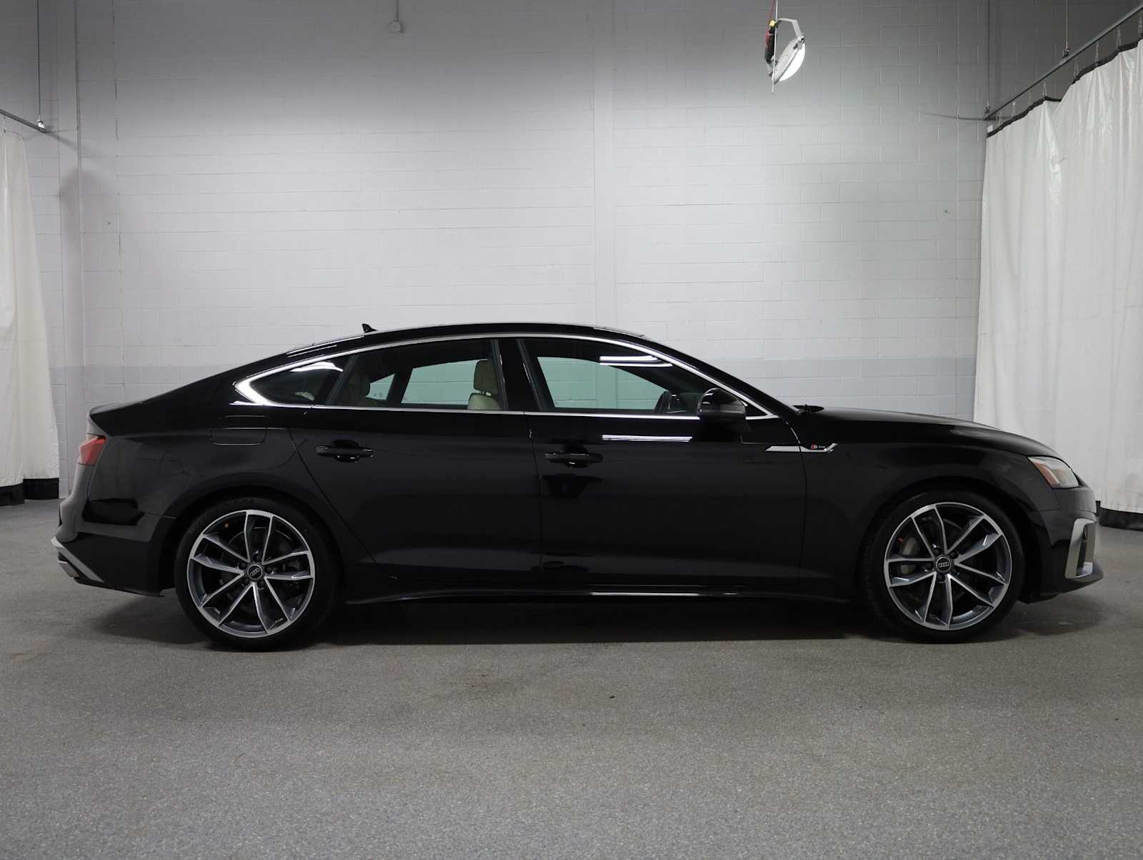 Thumbnail: 2023 Audi A5 - 10