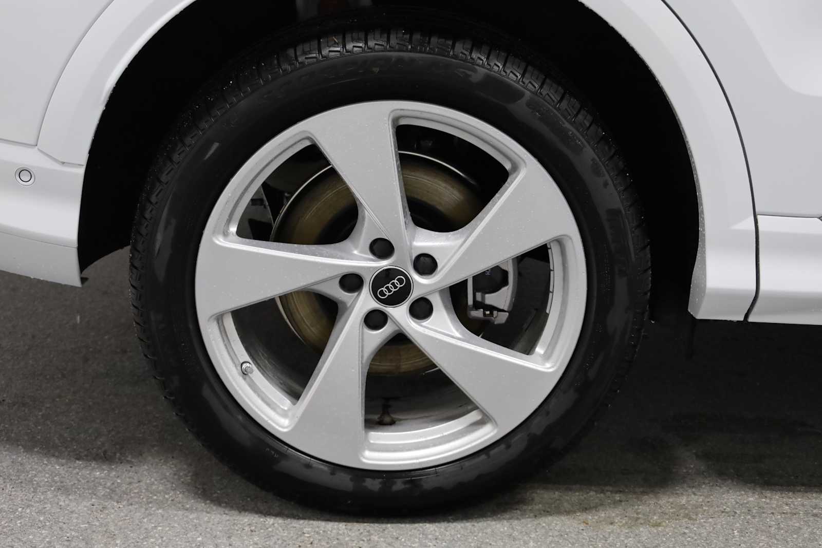 Thumbnail: 2025 Audi Q5 - 35